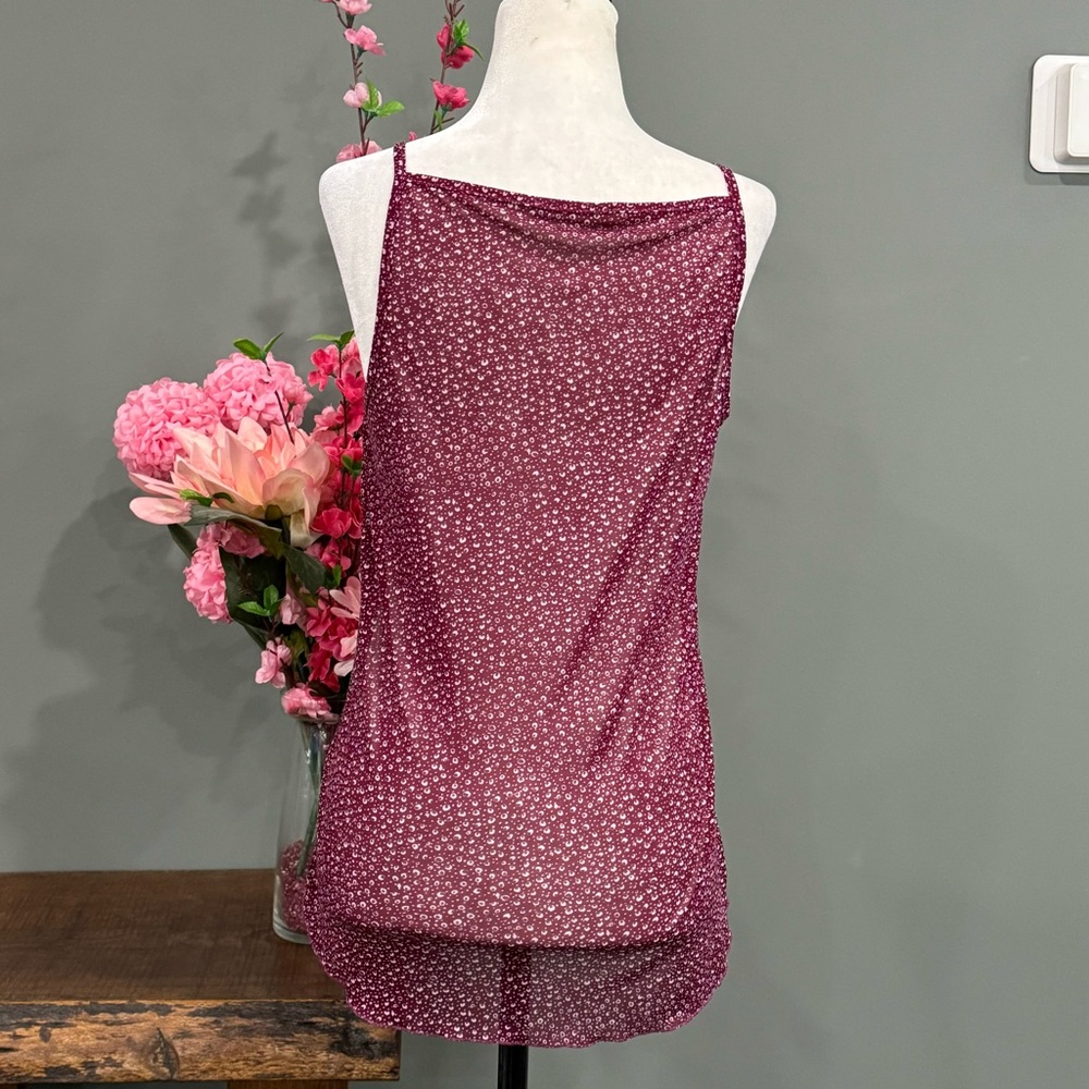 Smart Set Tank Top - Picture 3 of 10